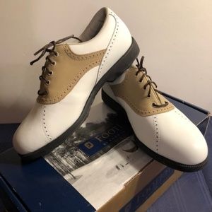 NEW!!  Footjoy Sierra Treks Women Golf Size 7M